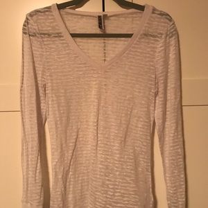 BKE long sleeve top